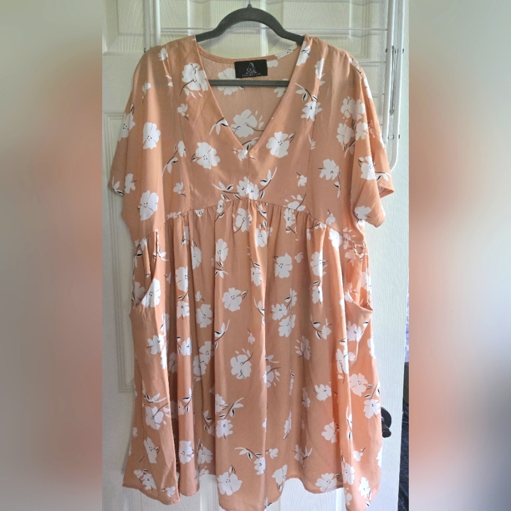 S&K Collective, Floral Peach Dress, size L